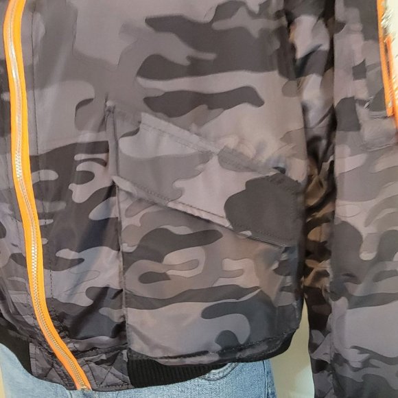 Camo Lightweight Bomber Jacket - Medium NWOT - Picture 6 of 16